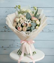 Букет цветов из:  Розы и Лизиантусы в Тарбагатае Республики Бурятия