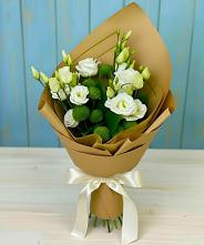 Букет цветов из:  Хризантемы и Лизиантусы в Тарбагатае Республики Бурятия