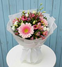 Букет цветов из:  Герберы, Альстромерии и Лизиантусы в Тарбагатае Республики Бурятия