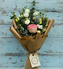 Букет цветов из:  Розы и Лизиантусы в Тарбагатае Республики Бурятия