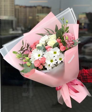 Букет цветов из: Розы, Лизиантусы и Хризантемы в Тарбагатае Республики Бурятия
