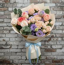 Букет цветов из:  Розы, Лизиантусы и Гвоздики в Тарбагатае Республики Бурятия